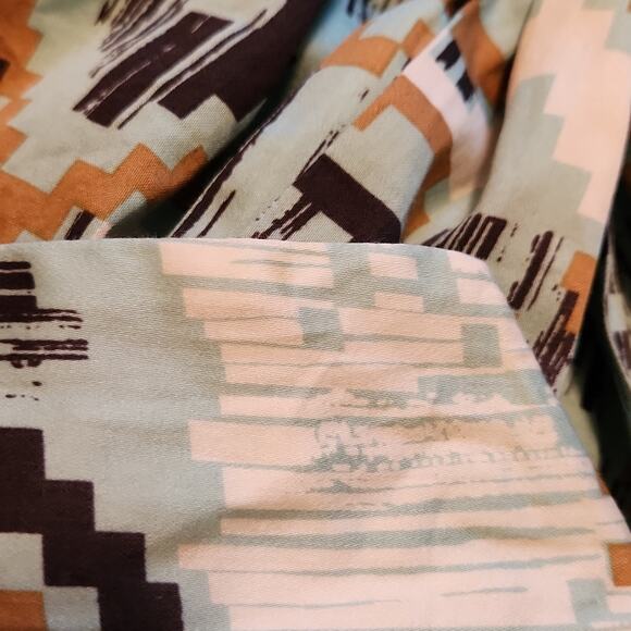 BCBGeneration Blue Multi-Colored Wrap Sleeveless Dress Size 10 Aztec Western - Picture 9 of 9